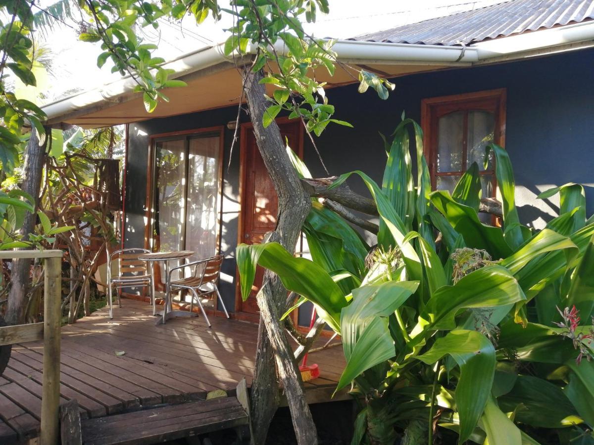 Tuava Lodge Hanga Roa Exterior foto